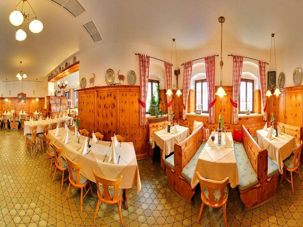 Gasthof Alter Wirt Bernau am Chiemsee Exterior foto